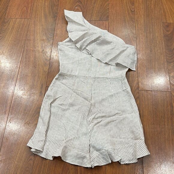 Intermix Taupe & Cream Striped One Shoulder Romper Size P - Picture 2 of 3